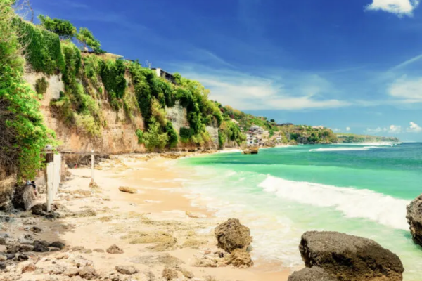 Secret Beach In Bali’s Uluwatu Offers The Most Magical Sunsets