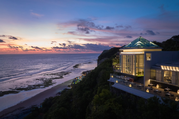 Oliverra at Umana Bali: A Mediterranean Extravaganza Unveiled on Bali’s Majestic Cliffs